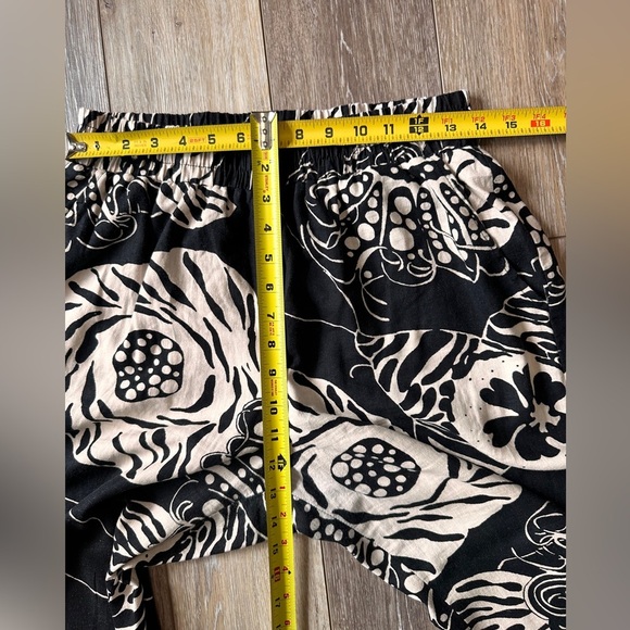 🛍️ Christian Siriano wide leg pants with pockets and elastic waist Size medium - Picture 8 of 10